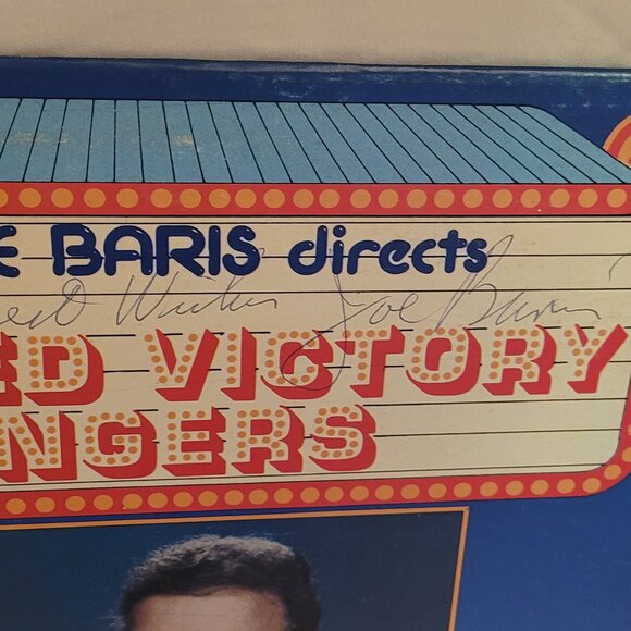 3 Autographed The Winged Victory SIngers Directed By Joe Baris - Picture 14 of 15